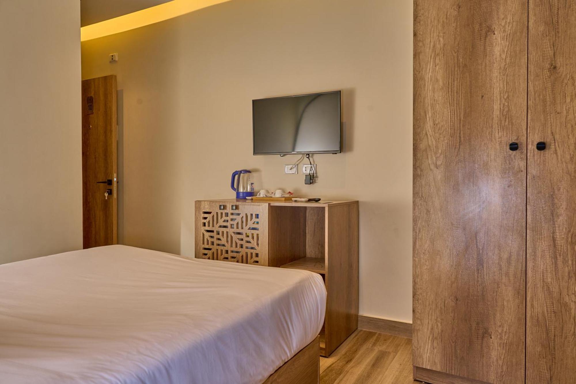 Lotus Inn Kafrat al Jabal Экстерьер фото